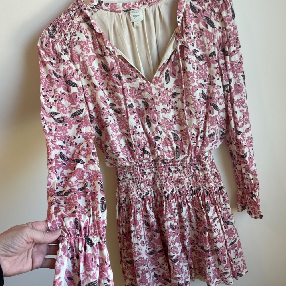 Roan + Ryan Long-Sleeve dress - Picture 4 of 4